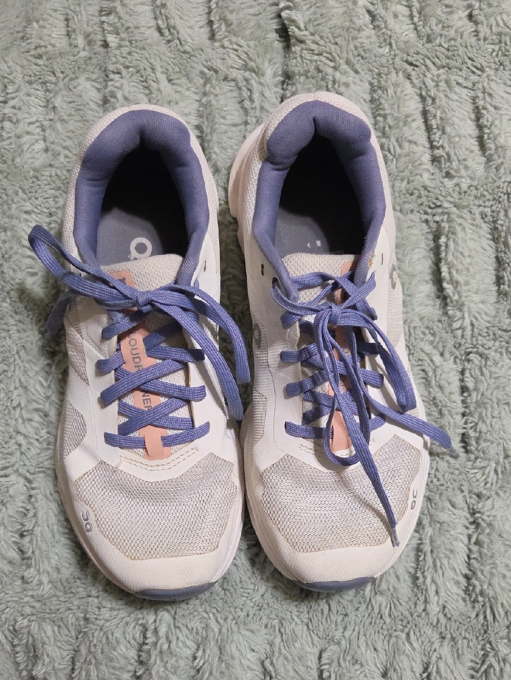 Women’s White Athletic Sneakers with Lavender Details